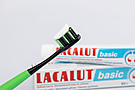 Зубная паста «Lacalut» basic, 60 г