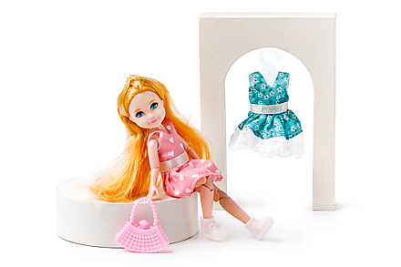 Игровой набор: шарнирная кукла (15 см), наряды и сумочка Арт.601-I