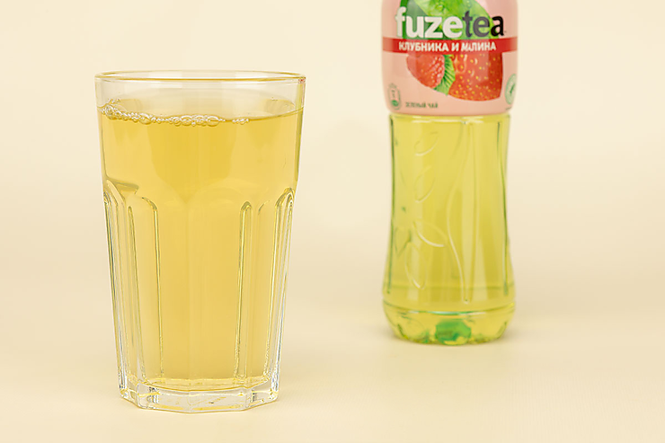 Холодный чай «Fuzetea» Клубника и малина, 500 мл