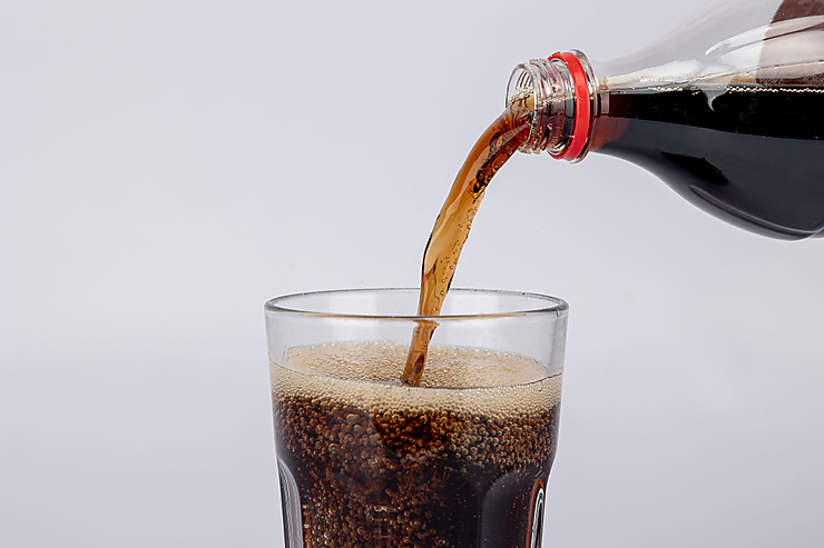 Напиток газированный «Coca-Cola», 900 мл