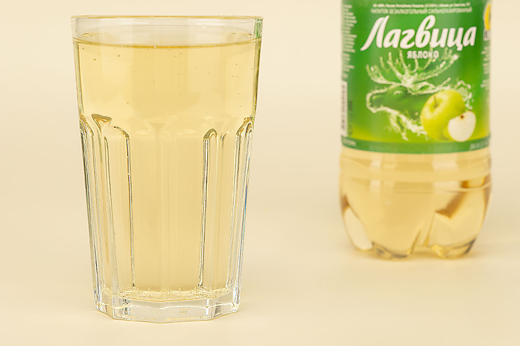 Напиток газированный «Лагвица» Яблоко, 1 л