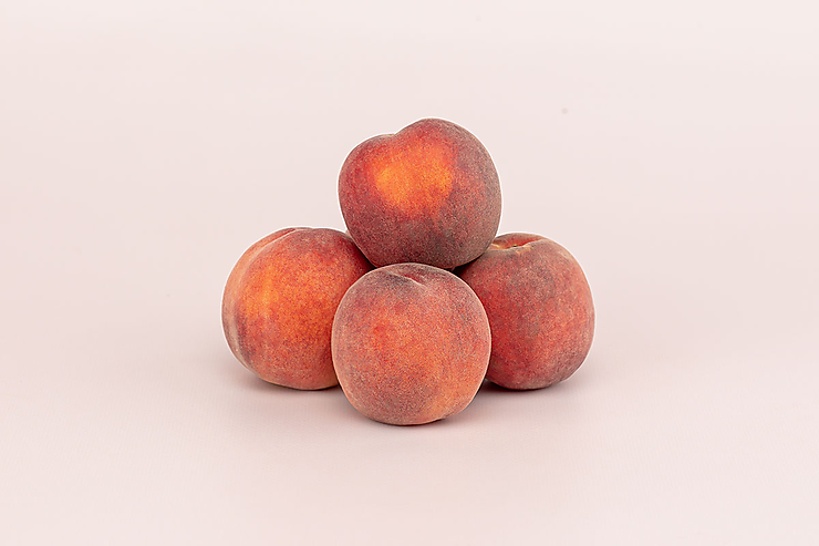Персики свежие