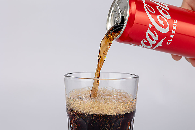 Напиток газированный «Coca-Cola» сlassic, 330 мл