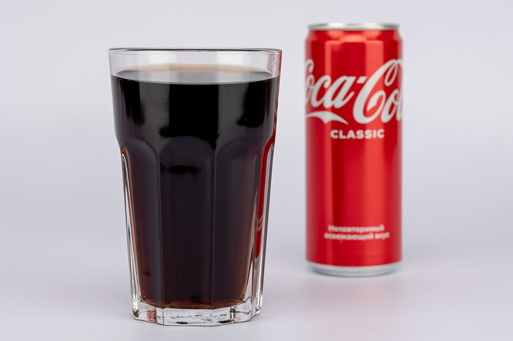 Напиток газированный «Coca-Cola» сlassic, 330 мл